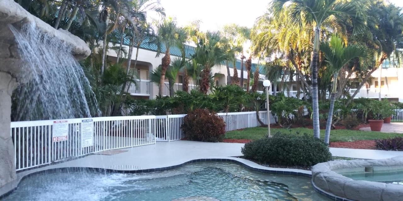 Surestay Plus Hotel By Best Western Clearwater Central 外观 照片